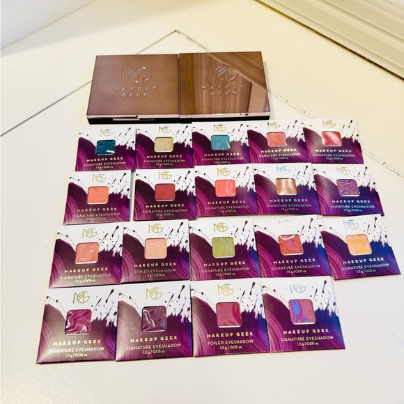 COPY - 💄MAKEUP GEEK 19 EYESHADOWS💄With Palette NWT - Picture 2 of 6